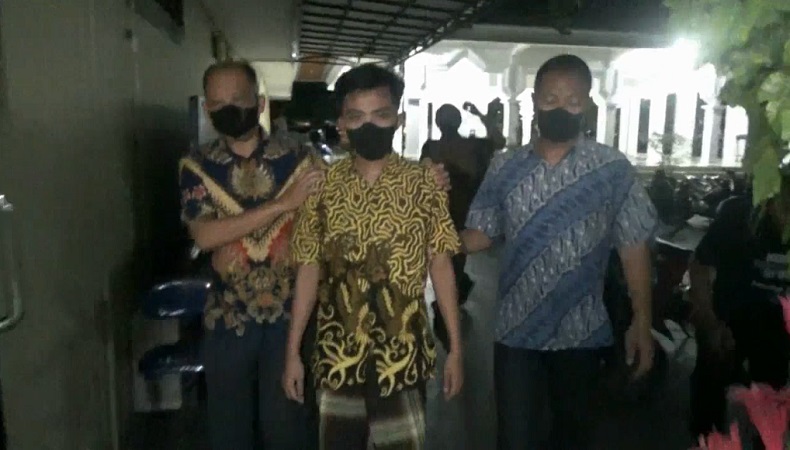 Guru Ngaji Bejat, Setubuhi Santrinya Hingga 20 Kali Selama 2 Tahun